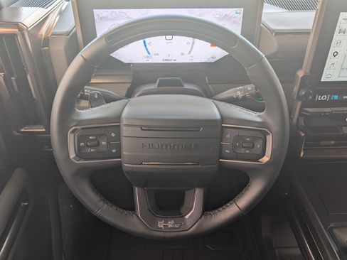 Used 2025 GMC Hummer EV 2X AWD/4WD image 23