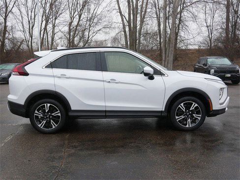 Used 2018 Mitsubishi Outlander ES image 35