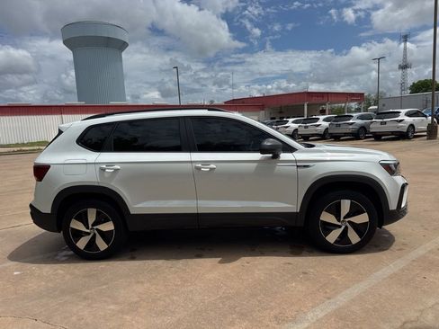 Used 2023 Volkswagen Taos S image 4