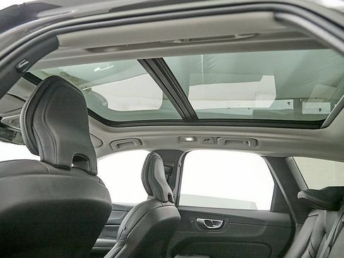 Certified 2023 Volvo XC60 B6 Ultimate AWD/4WD image 22
