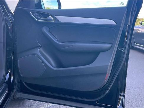 Used 2018 Audi Q3 2.0T Premium FWD image 24