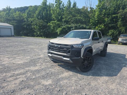 New 2026 Chevrolet Colorado Trail Boss AWD/4WD image 10