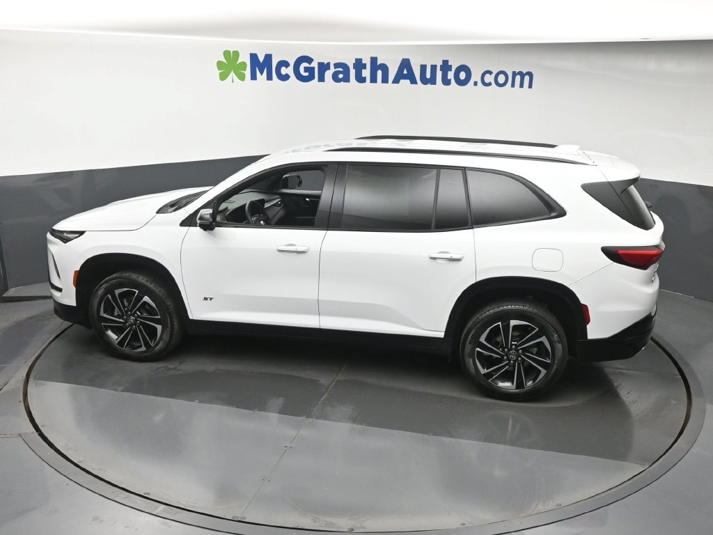 Used 2026 Buick Enclave Sport Touring AWD/4WD image 26