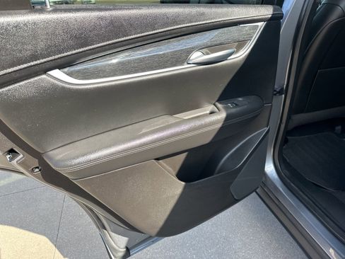 Used 2022 Cadillac XT5 Premium Luxury w/ Technology Package image 17