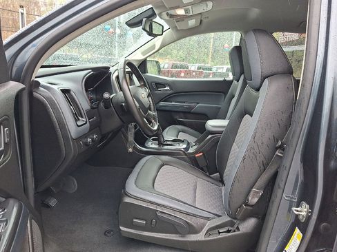 Used 2019 Chevrolet Colorado Z71 AWD/4WD image 11