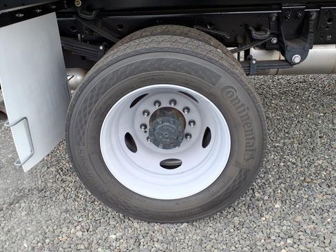 New 2024 Ford F550 4x4 SuperCab Super Duty image 7