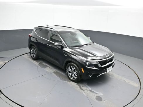 Used 2022 Kia Seltos EX image 35