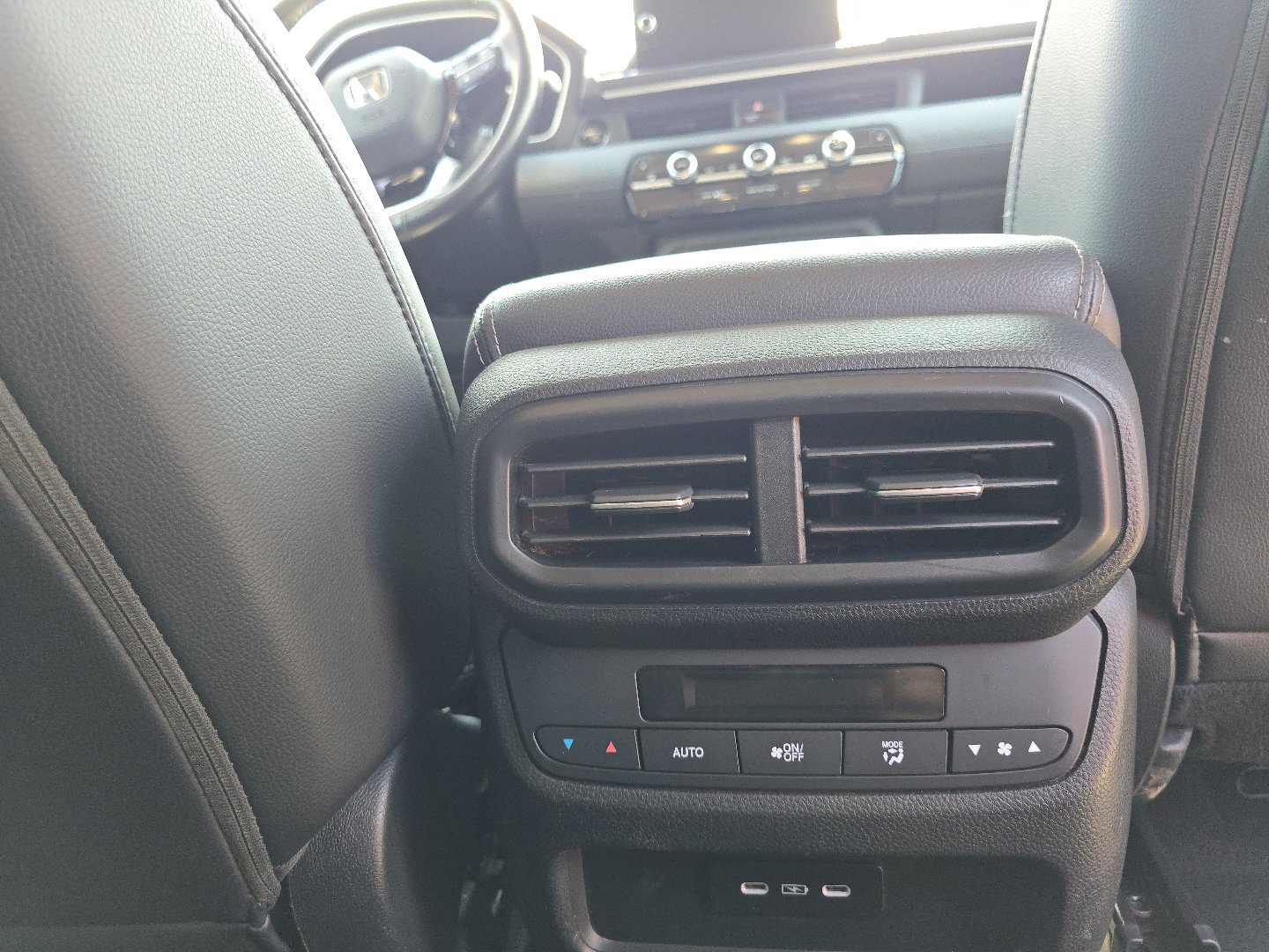 Used 2024 Honda Pilot EX-L image 25