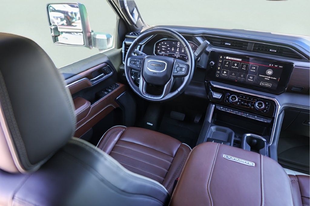Used 2024 GMC Sierra 2500 Denali Ultimate AWD/4WD image 28