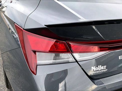 Used 2025 Hyundai Elantra Sport image 30