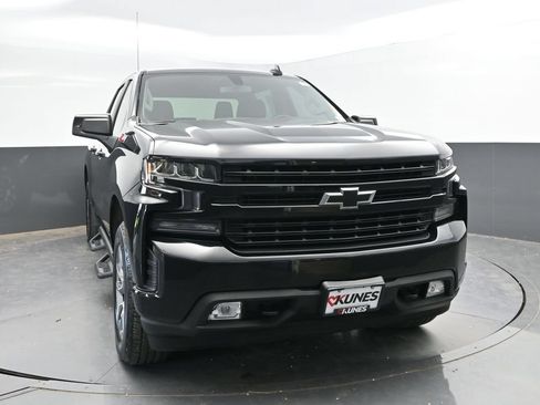 Used 2021 Chevrolet Silverado 1500 RST w/ Z71 Off-Road Package AWD/4WD image 2