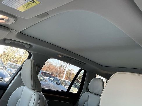 New 2026 Volvo XC90 T8 Ultra w/ Protection Package Premier image 17