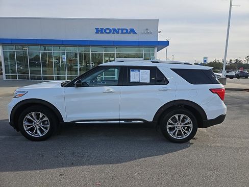 Used 2023 Ford Explorer Limited image 7