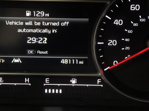 Used 2022 Kia Sorento S w/ Panoramic Sunroof Package FWD image 17
