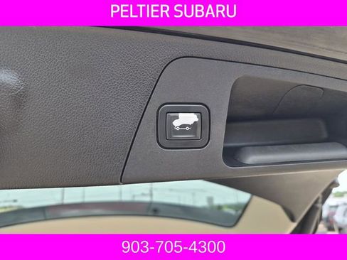 Used 2019 Buick Envision Essence FWD image 9