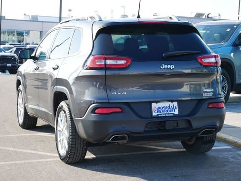 Used 2016 Jeep Cherokee Latitude image 6