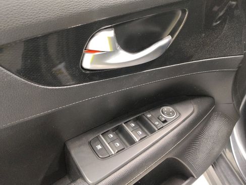 Used 2021 Kia Forte GT-Line FWD image 27