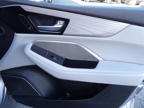 Used 2022 Acura MDX SH image 18