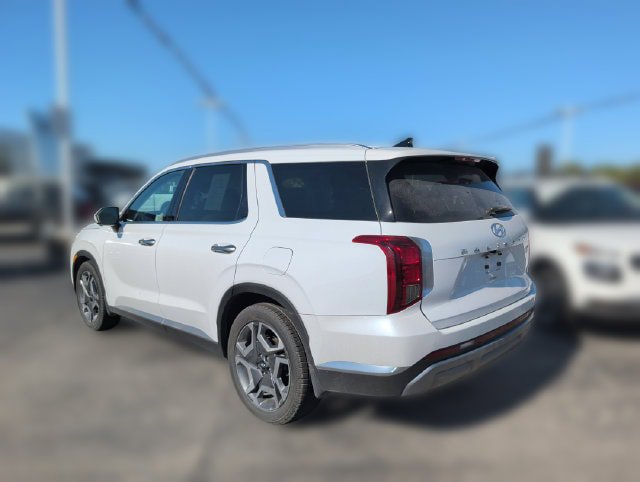 Used 2024 Hyundai Palisade Limited AWD/4WD image 2