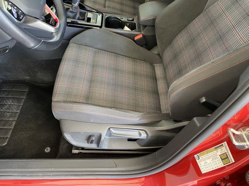 Certified 2023 Volkswagen GTI SE FWD image 27