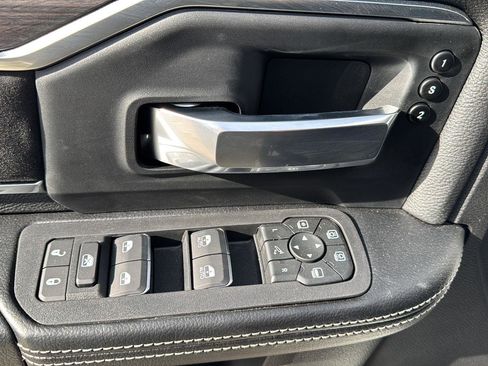 New 2026 RAM 2500 Laramie w/ Night Edition AWD/4WD image 18