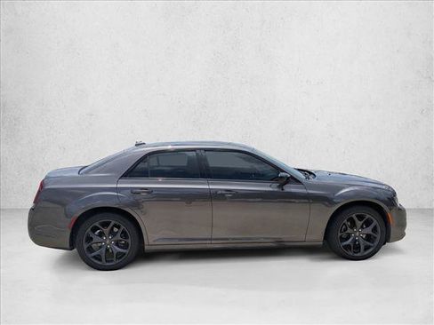 Used 2023 Chrysler 300 Touring w/ Sport Appearance Package RWD image 4