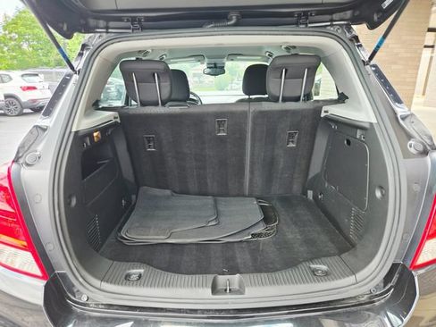 Used 2020 Chevrolet Trax LS FWD image 9