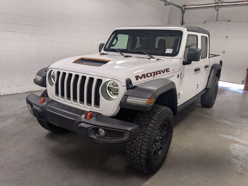 Used 2022 Jeep Gladiator Mojave w/ LED Lighting Group AWD/4WD image 11
