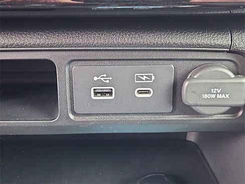 Used 2025 Honda Pilot Sport image 16