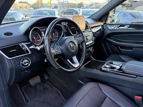 Used 2019 Mercedes-Benz GLS 450 4MATIC image 26
