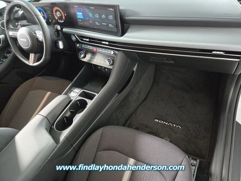 Used 2026 Hyundai Sonata SEL FWD image 21