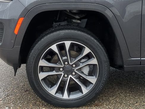 Certified 2023 Jeep Grand Cherokee Overland image 21