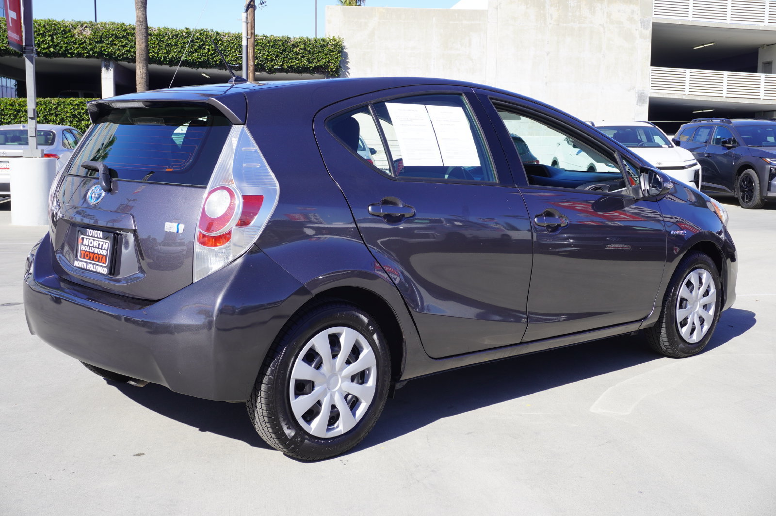 Used 2014 Toyota Prius C One FWD image 7