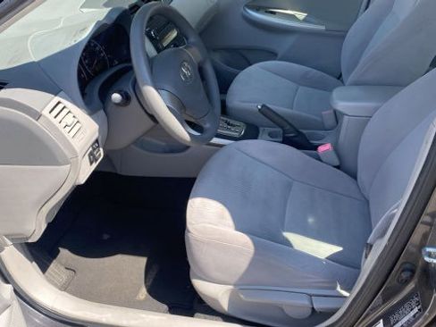 Used 2010 Toyota Corolla LE image 8