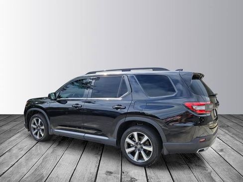 Certified 2024 Honda Pilot Elite image 3