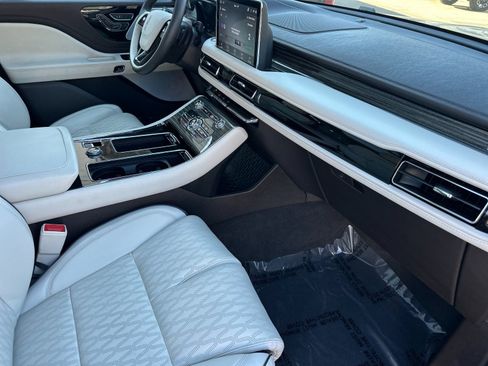 Used 2024 Lincoln Aviator Black Label image 18
