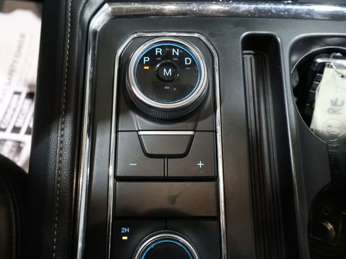 Used 2024 Ford Expedition XLT image 36