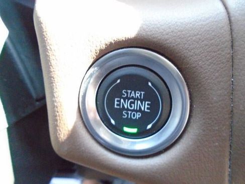 Certified 2024 Chevrolet Suburban High Country w/ Advanced Technology Package AWD/4WD image 9