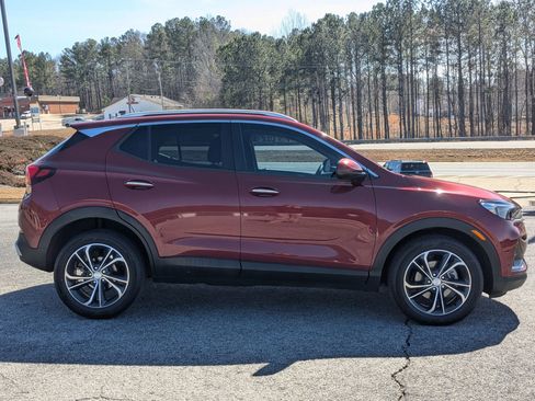 Used 2022 Buick Encore GX Select image 4