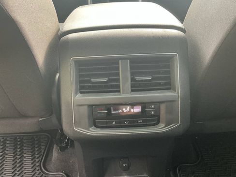 Used 2018 Volkswagen Atlas Launch Edition AWD/4WD image 28
