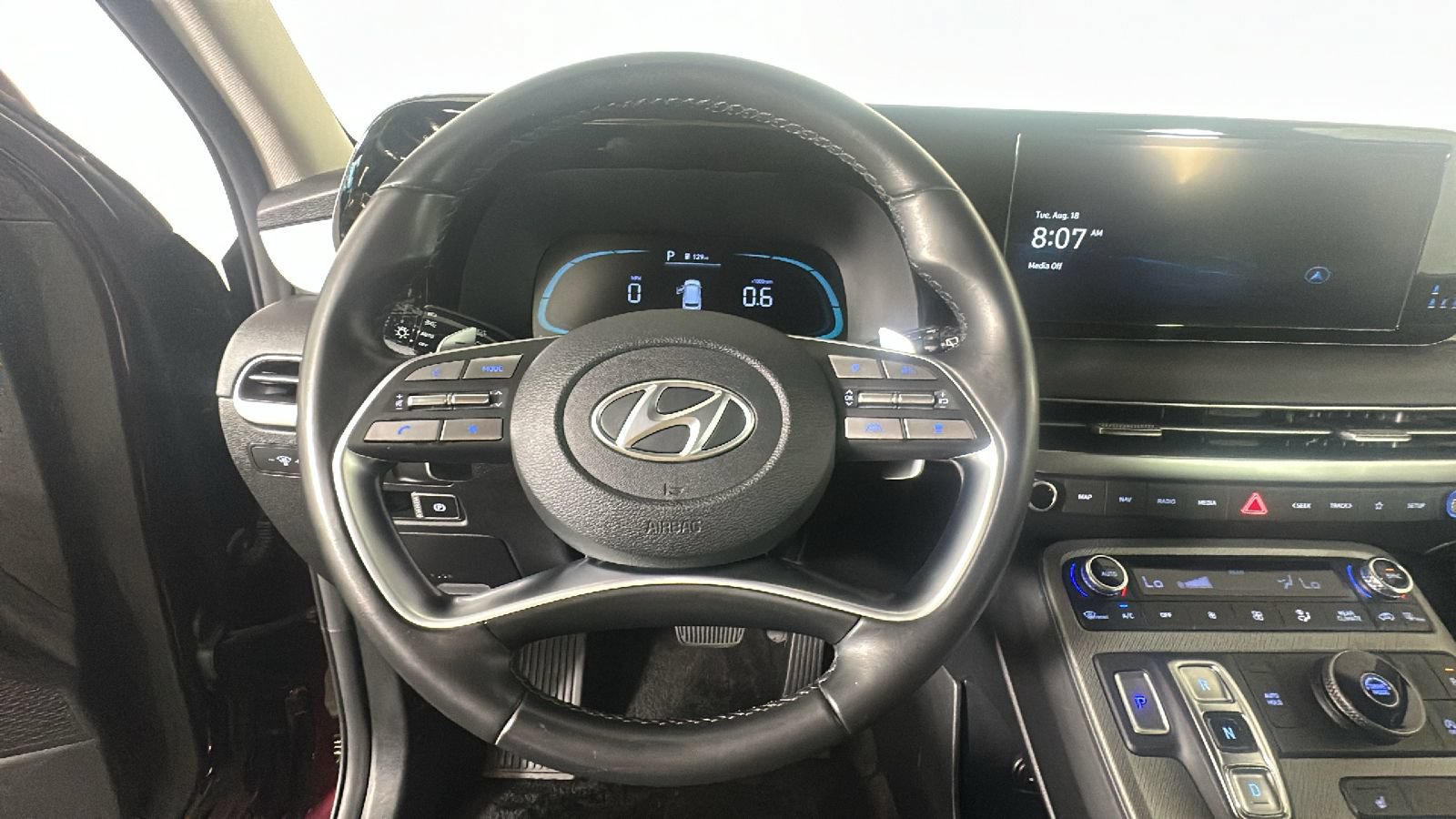 Used 2024 Hyundai Palisade SEL FWD image 16