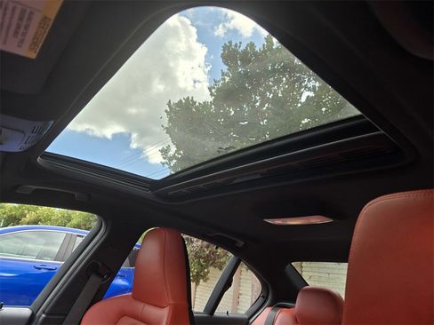 Used 2015 BMW M3 image 23