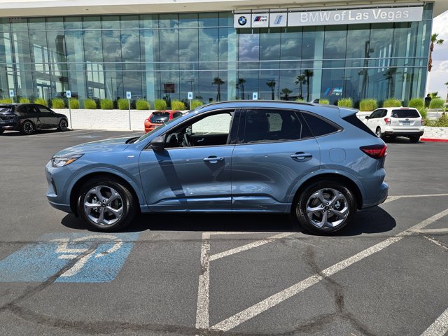 Used 2023 Ford Escape ST-Line w/ Tech Pack #1 FWD image 9