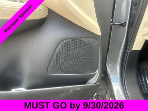 Used 2023 Nissan Murano SL AWD/4WD image 14