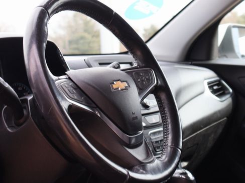 Used 2018 Chevrolet Equinox LT image 26