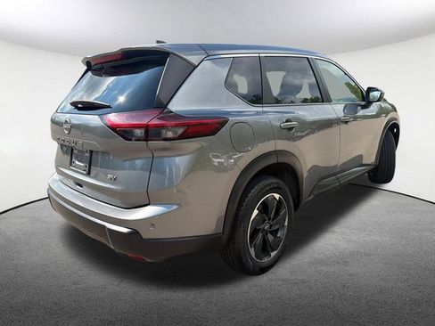 Used 2024 Nissan Rogue SV FWD image 14