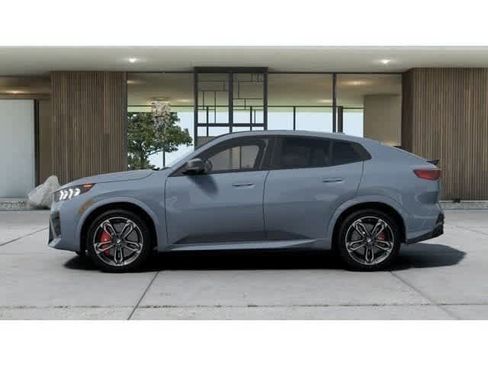 New 2025 BMW X2 xDrive28i w/ Technology Package image 4