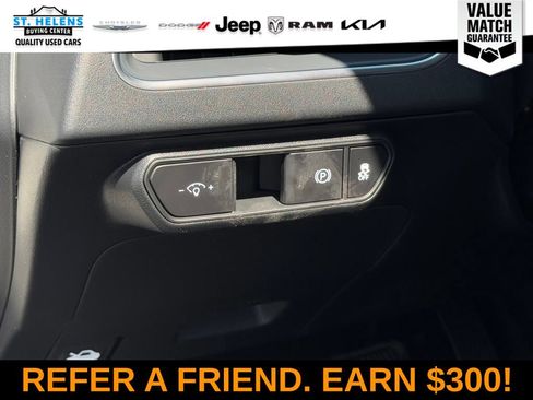 Used 2025 Kia K4 EX image 19