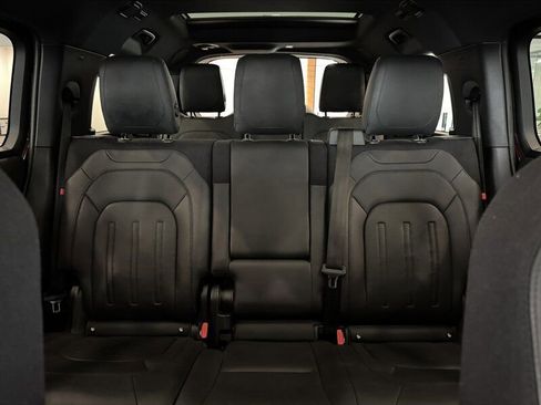 Used 2023 Land Rover Defender 130 X image 11