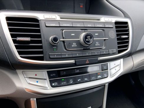 Used 2013 Honda Accord LX image 31